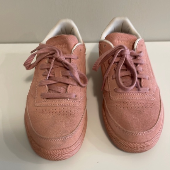 Reebok Suede Shoes - Picture 2 of 5